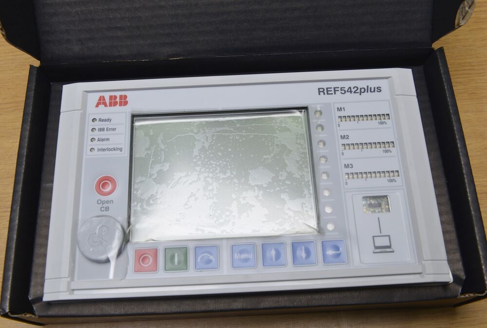 REF542PLUS  ABB触摸屏-进口原装