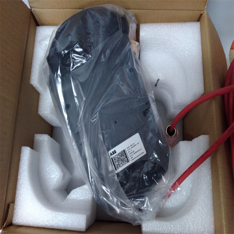 ABB DSQC679 3HAC028357-001 输入输出模块