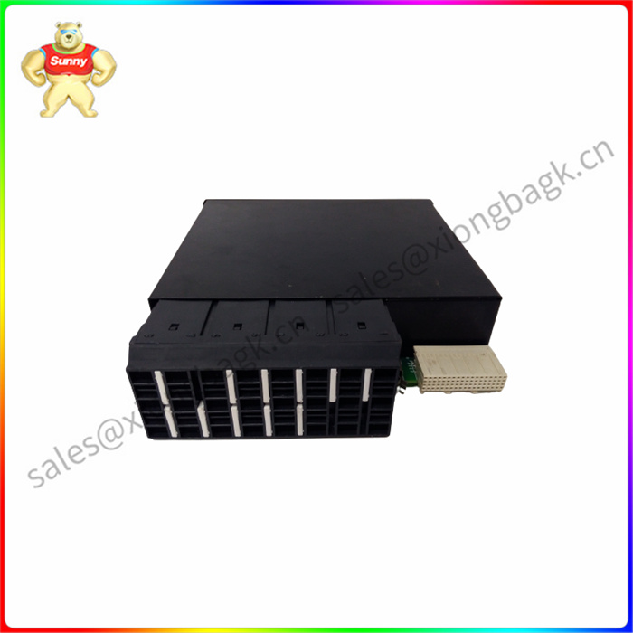 UR6CH 高速输入/输出(I/O)模块直接连接到每个控制器上