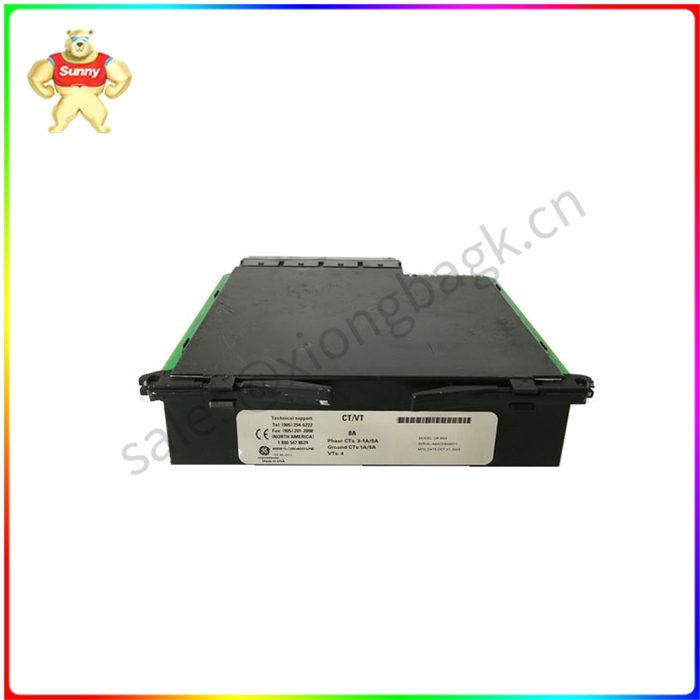 UR8AH 电压互感器模块 提供三个1A/5A相位电流互感器